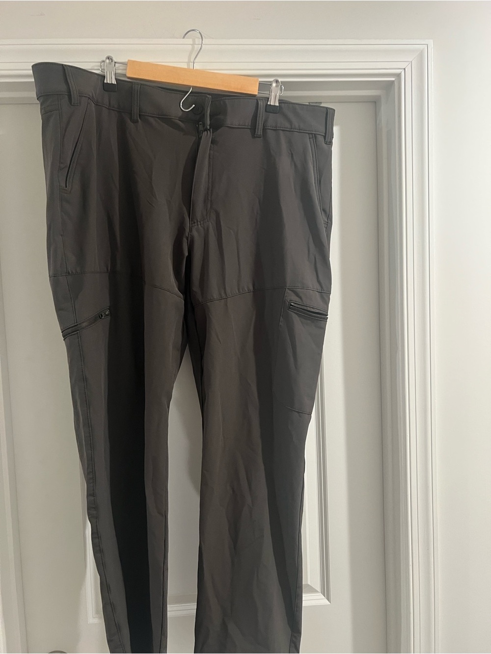 Magellan Outdoors Men's Olive Brown Cargo Pants